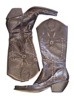 BCBGirls Bronze Metallic Leather Cowboy Boots Women’s 9B Snip Toe Westerncore